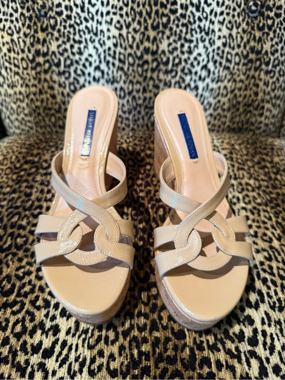 Stuart Weitzman Cadence Neutral Beige Leather Wedge Sandals Sz 7